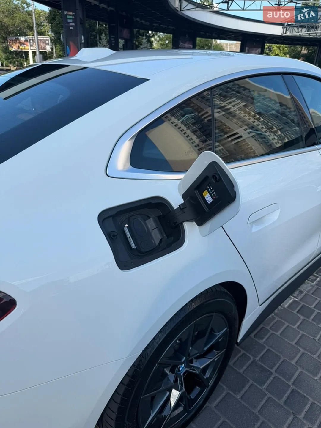 2023 BMW i4 - мініатюра 14