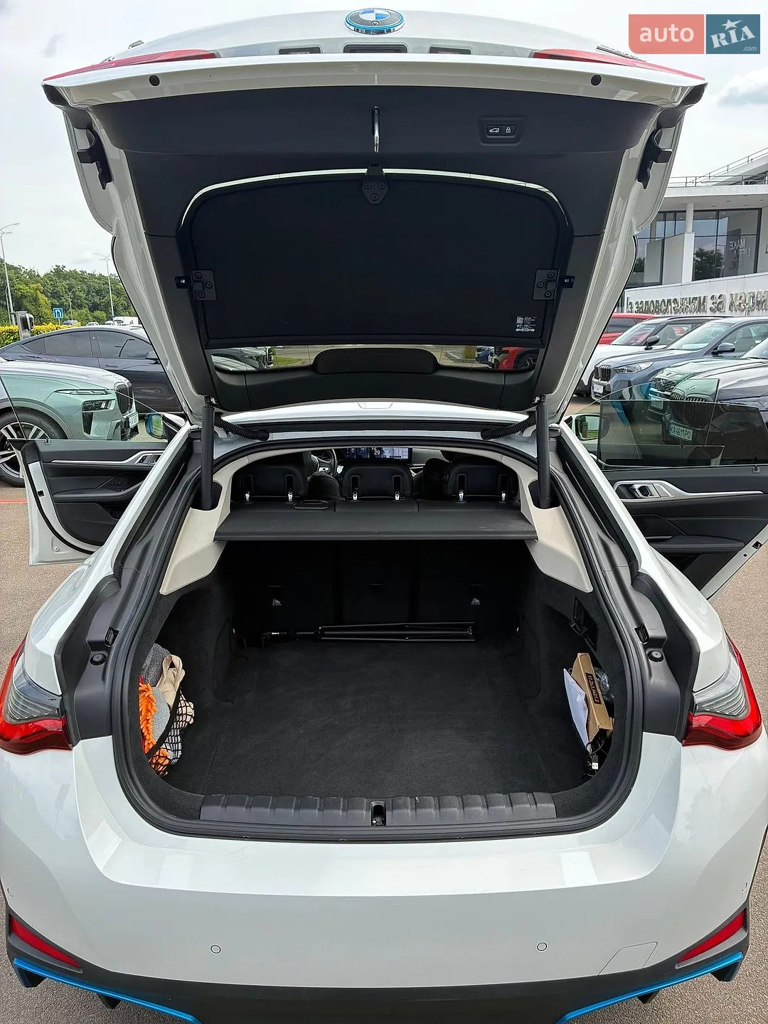 2022 BMW i4 - мініатюра 35