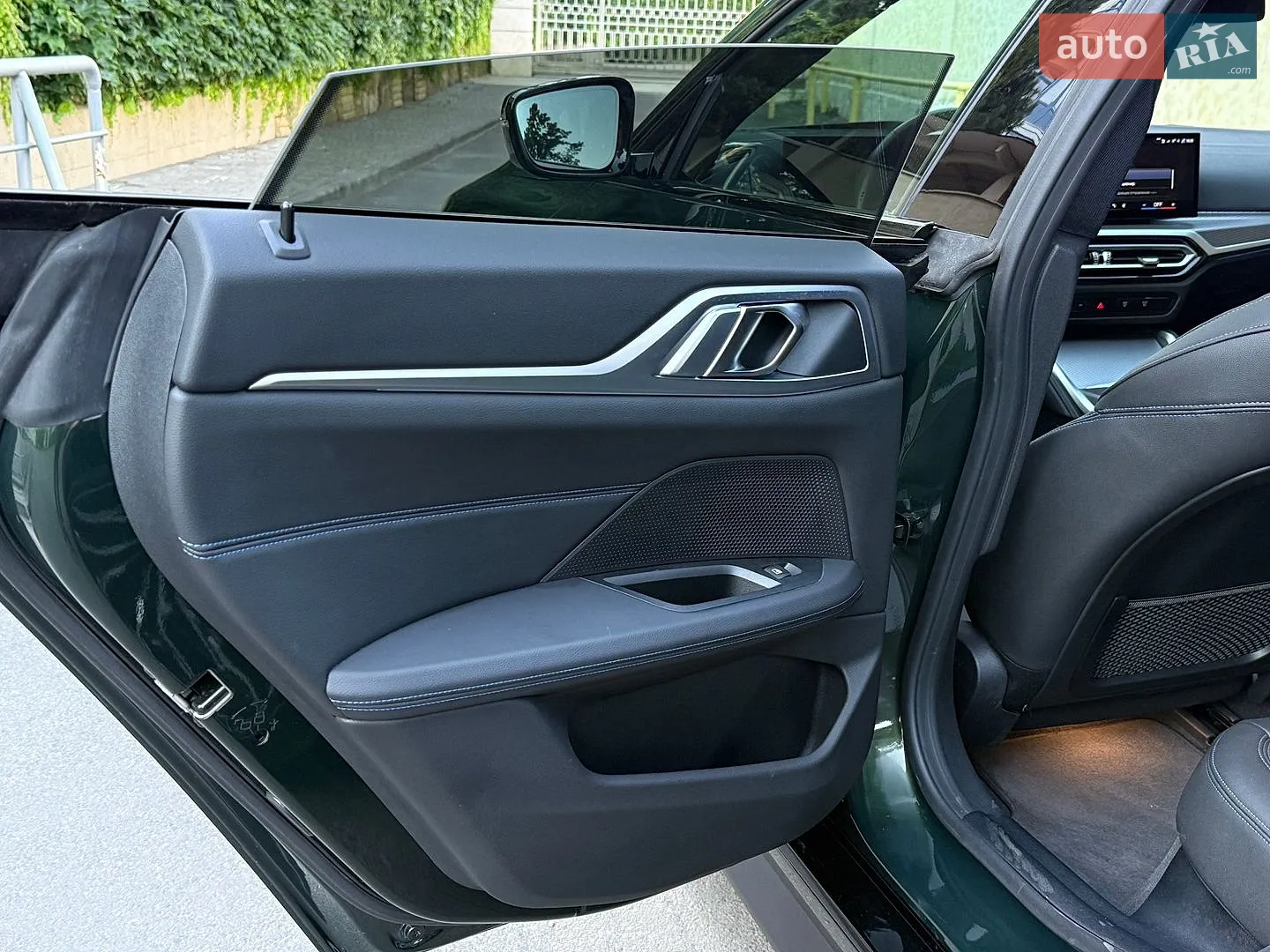 2023 BMW i4 - мініатюра 18