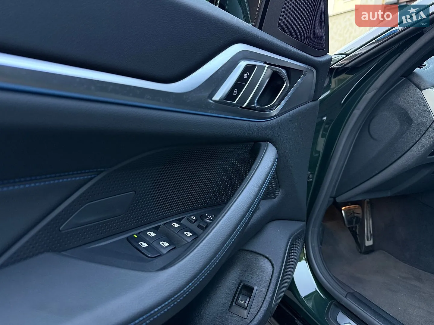 2023 BMW i4 - мініатюра 21