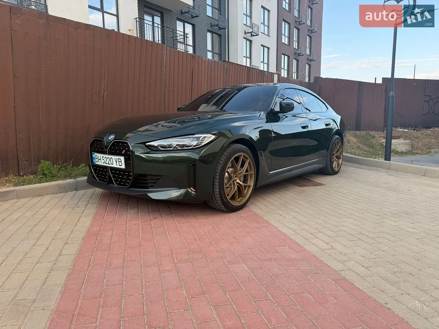 2023 BMW i4 - фото 1