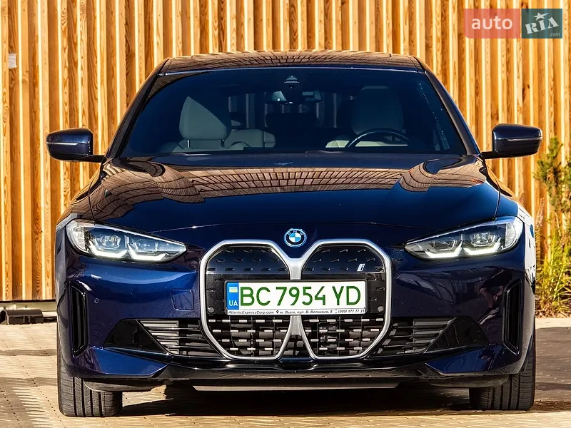 BMW i4