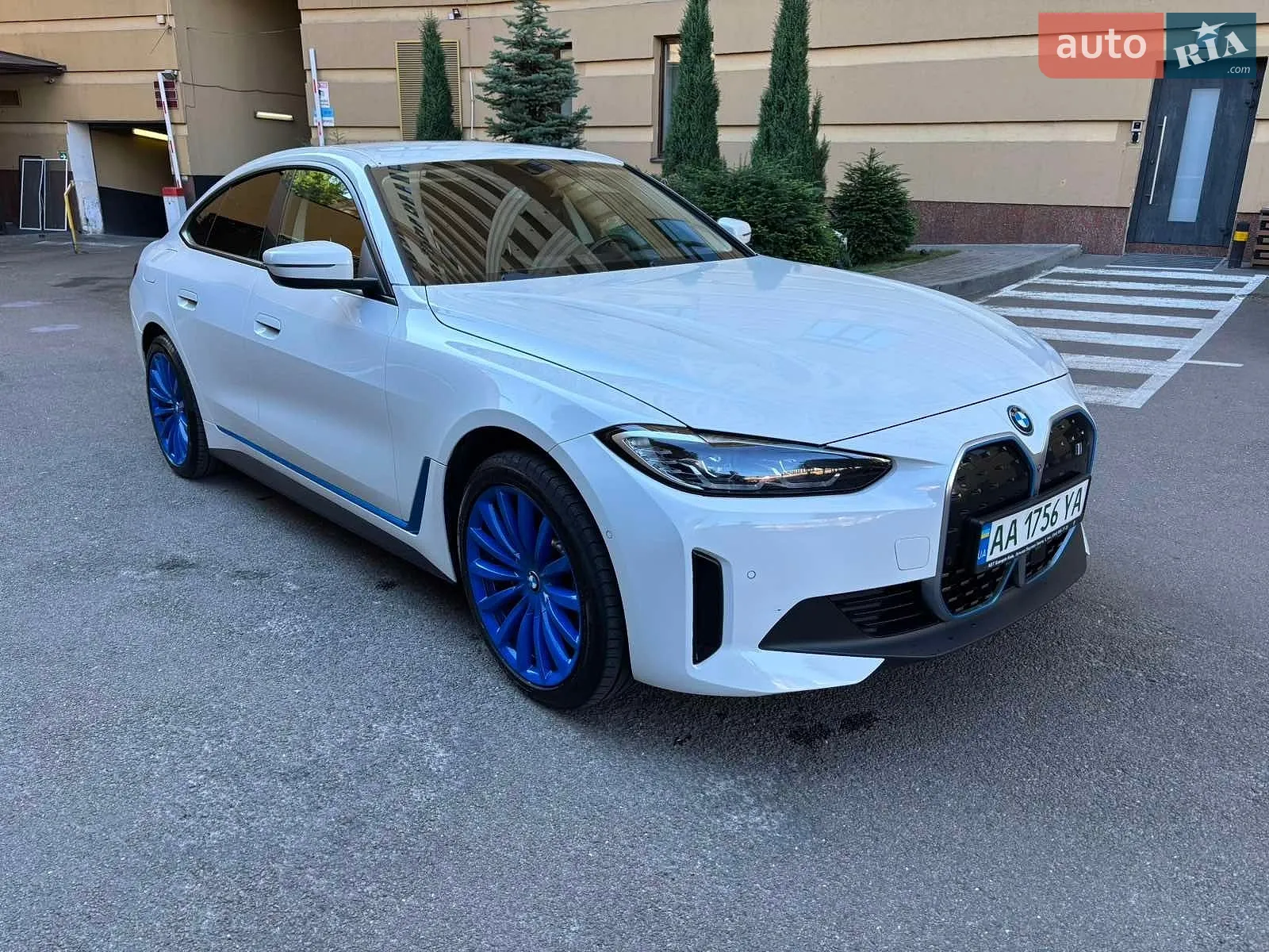 2022 BMW i4 - мініатюра 8