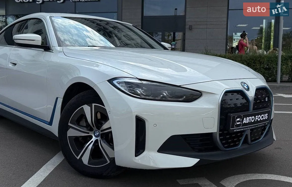 2022 BMW i4 - мініатюра 2