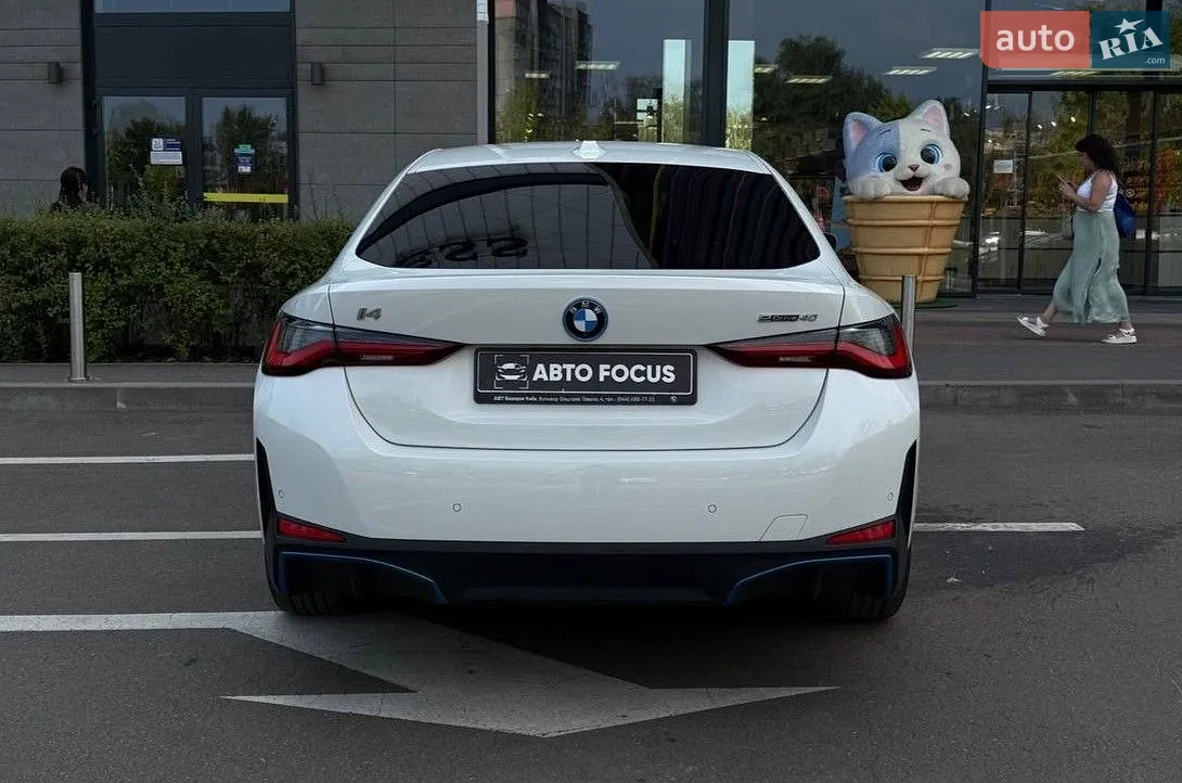 2022 BMW i4 - мініатюра 7
