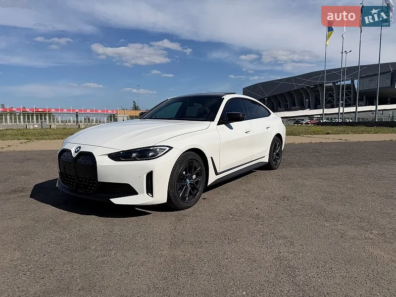 BMW i4