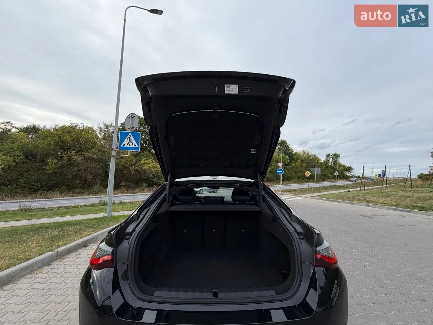 2024 BMW i4 - мініатюра 12