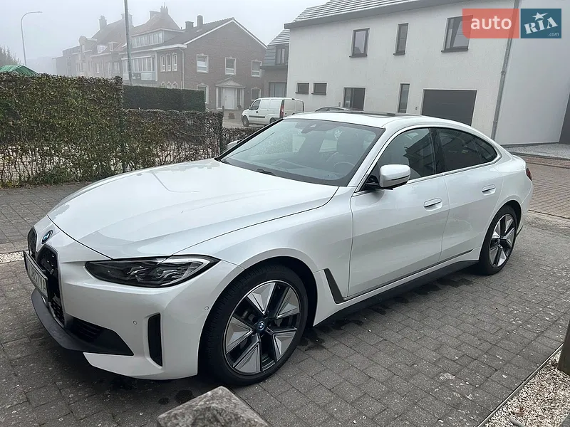 BMW i4