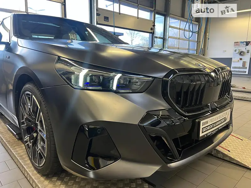 BMW i5 2023