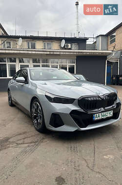 Седан BMW i5 2023 в Киеве