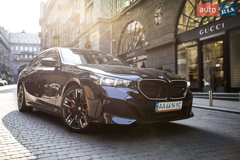 Седан BMW i5 2024 в 