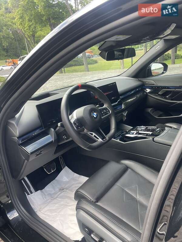 Седан BMW i5 2023 в Києві