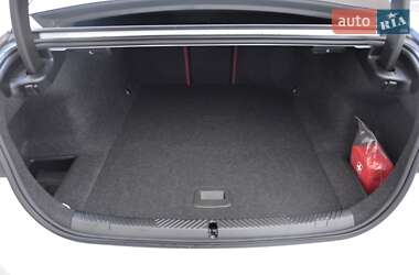 Седан BMW i5 2024 в 