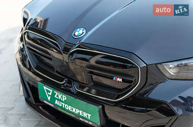 Седан BMW i5 2023 в 