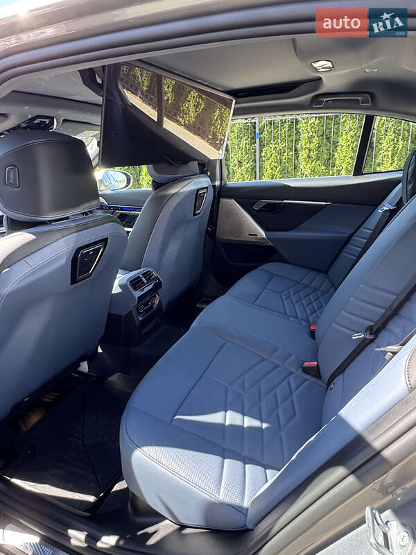 Седан BMW i5 2024 в Одессе