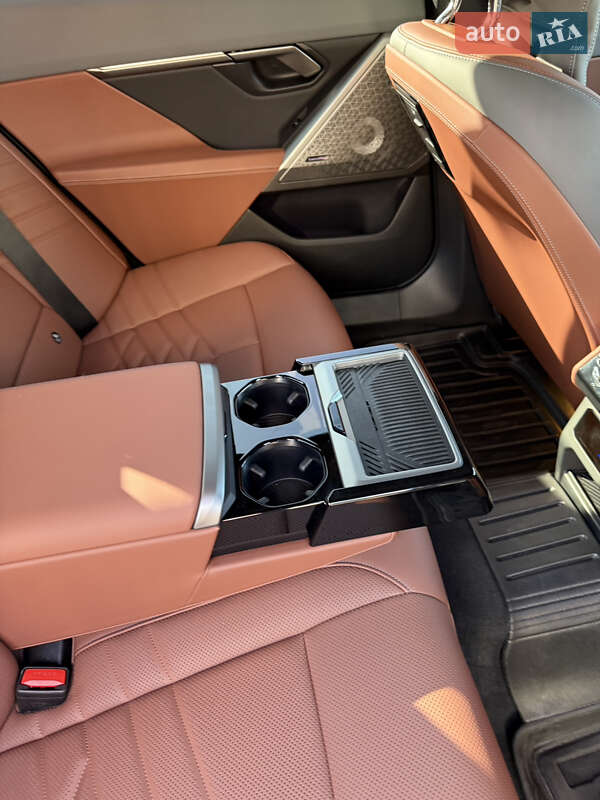 Седан BMW i5 2024 в Днепре