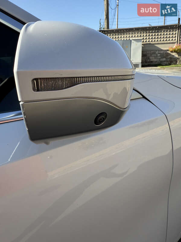 Седан BMW i5 2024 в Днепре