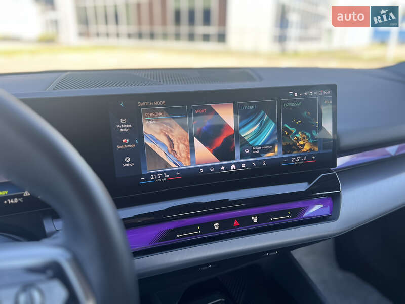 Седан BMW i5 2024 в Киеве