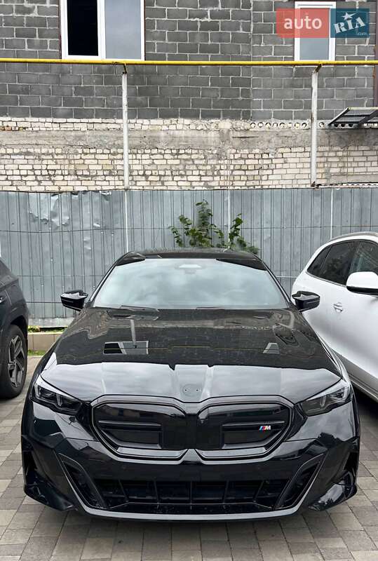 Седан BMW i5 2024 в Черкассах
