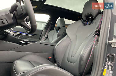 Универсал BMW i5 2025 в  фото 5 Универсал BMW i5 2025 в