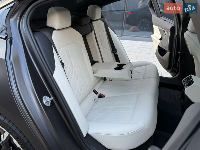 Седан BMW i5 2023 в Киеве фото 56 Седан BMW i5 2023 в Киеве