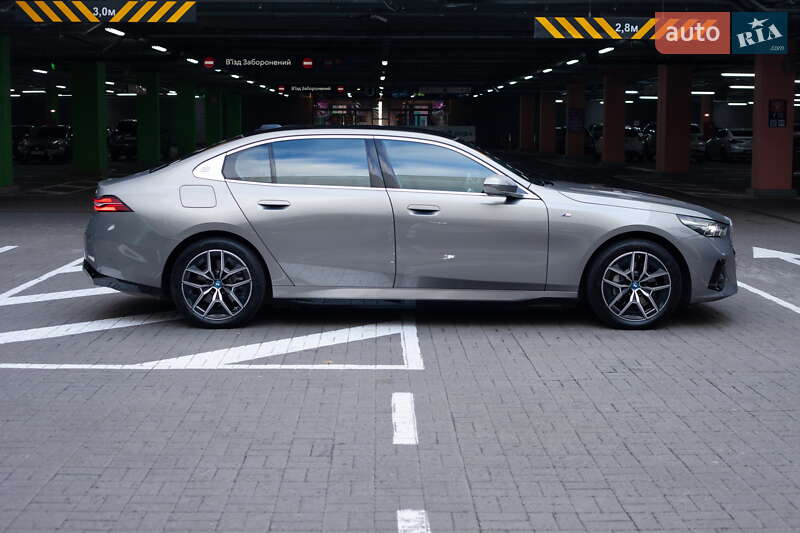 Седан BMW i5 2024 в Киеве фото 6 Седан BMW i5 2024 в Киеве