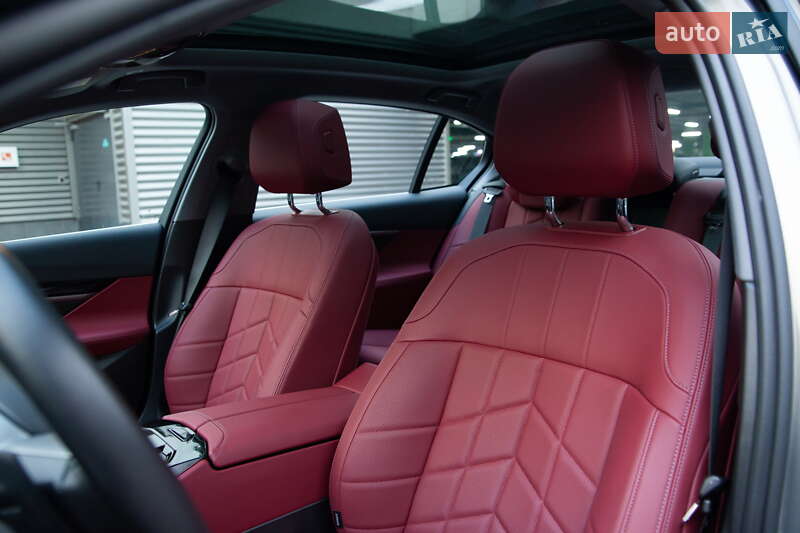 Седан BMW i5 2024 в Киеве фото 23 Седан BMW i5 2024 в Киеве