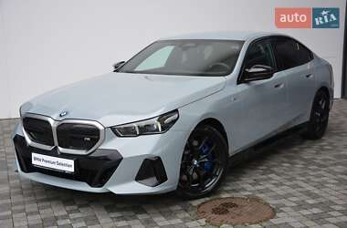 Седан BMW i5 2025 в Киеве