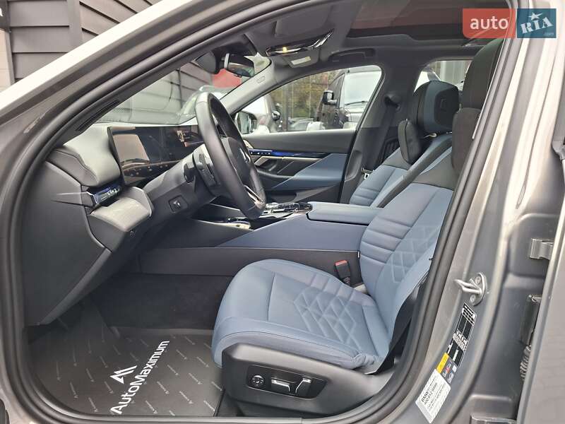 Седан BMW i5 2024 в Одесі