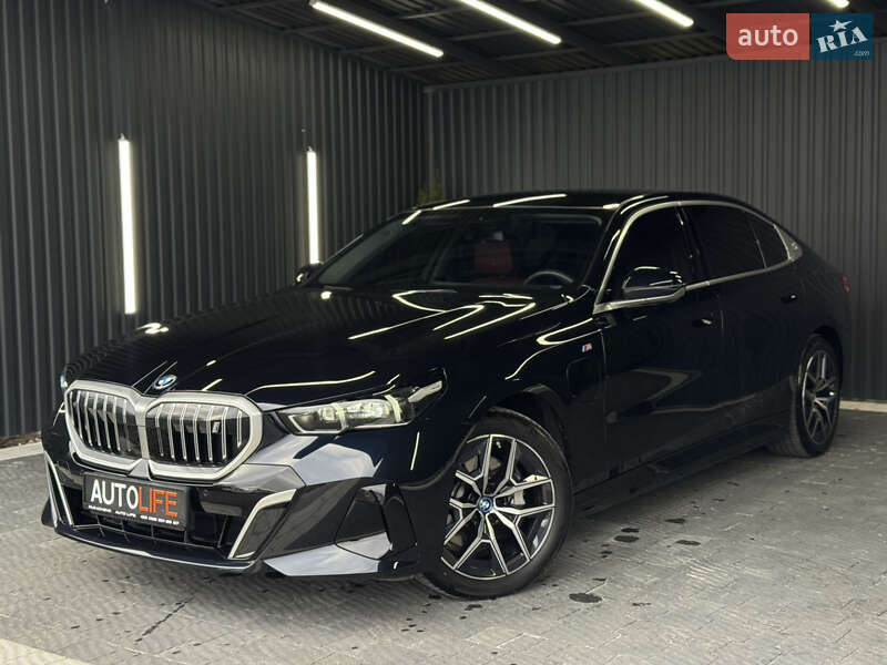 Седан BMW i5 2024 в Мукачево