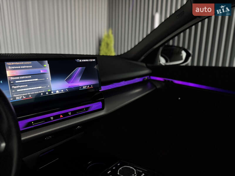 Седан BMW i5 2024 в Мукачево