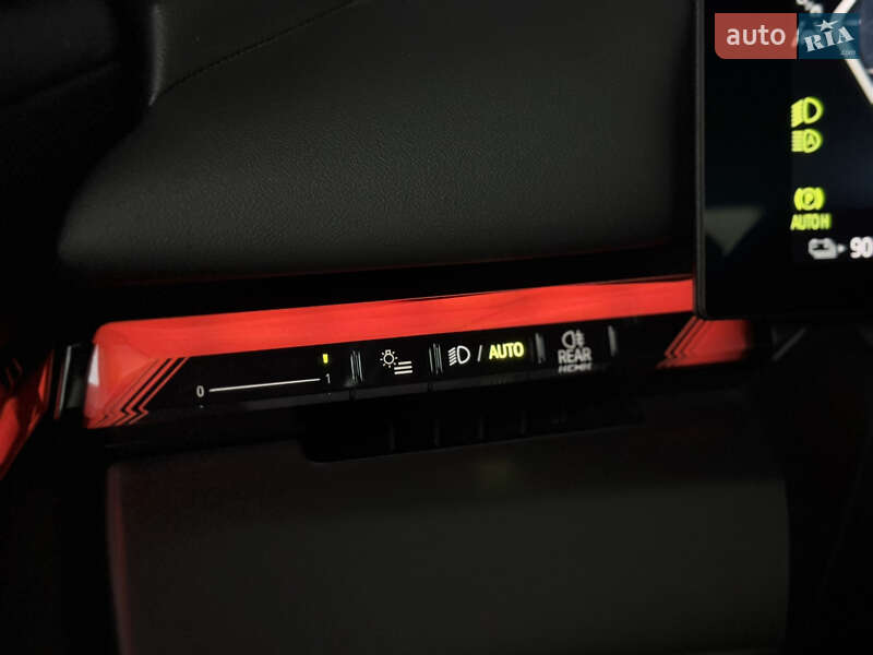 Седан BMW i5 2024 в Мукачево