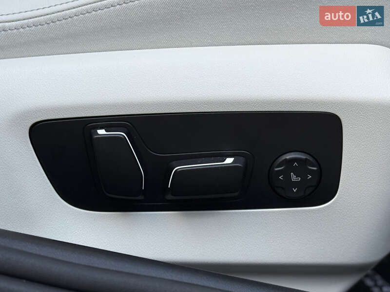 Седан BMW i5 2023 в Киеве