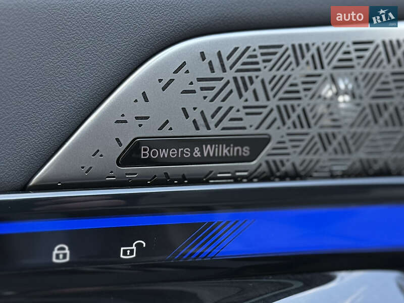 Седан BMW i5 2023 в Киеве