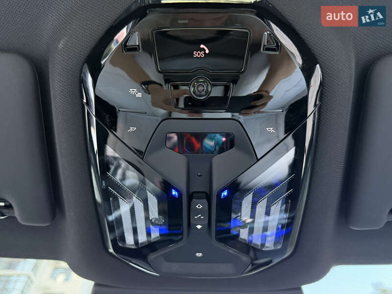 Седан BMW i5 2023 в Киеве