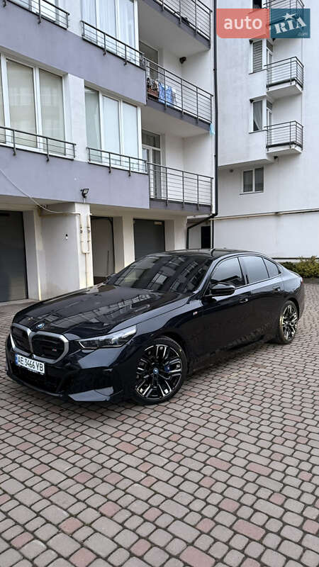 Седан BMW i5 2024 в Львове фото Седан BMW i5 2024 в Львове