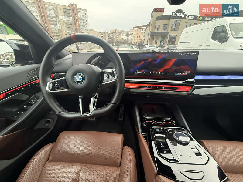 Седан BMW i5 2024 в Тернополі