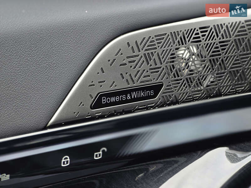 Седан BMW i5 2023 в Коломые