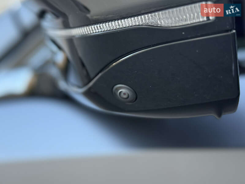 Седан BMW i5 2023 в Києві