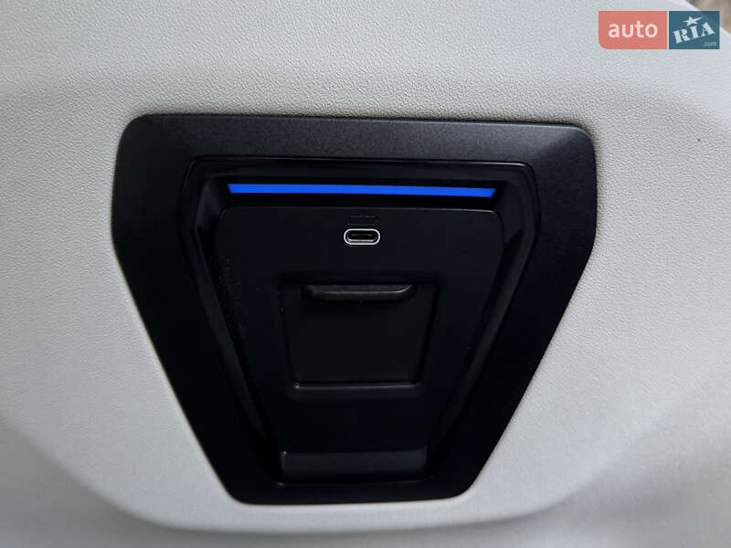 Седан BMW i5 2023 в Києві