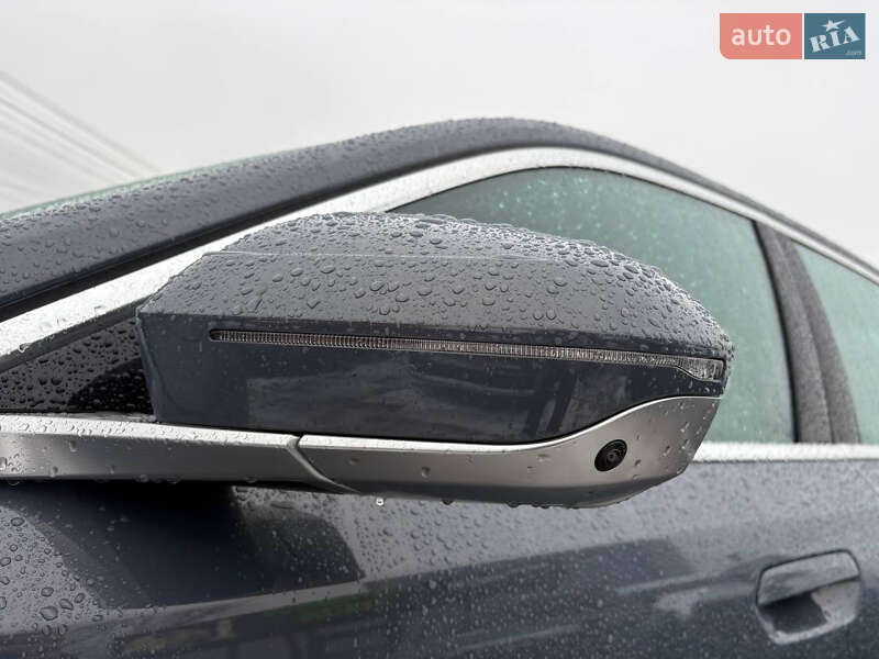 Седан BMW i5 2024 в Киеве