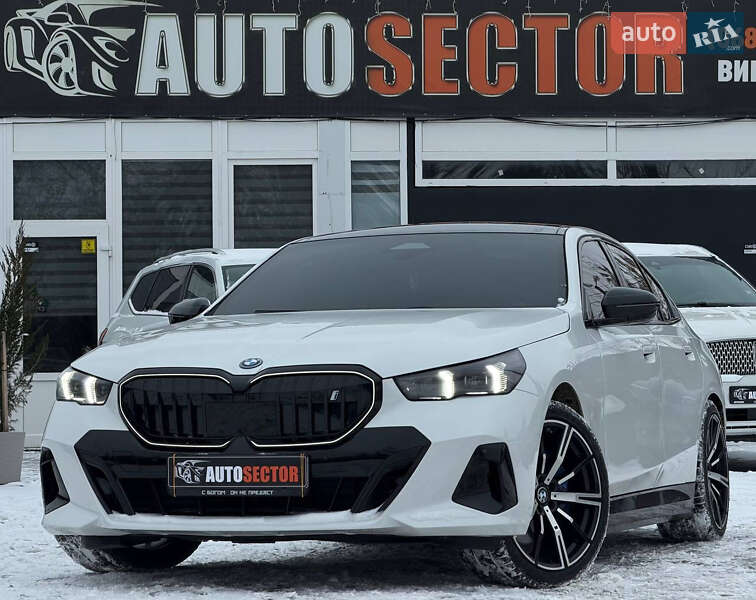 Седан BMW i5 2024 в Харькове