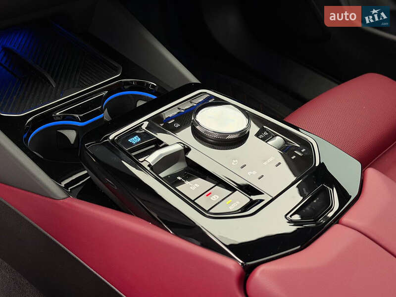 Седан BMW i5 2024 в Харькове