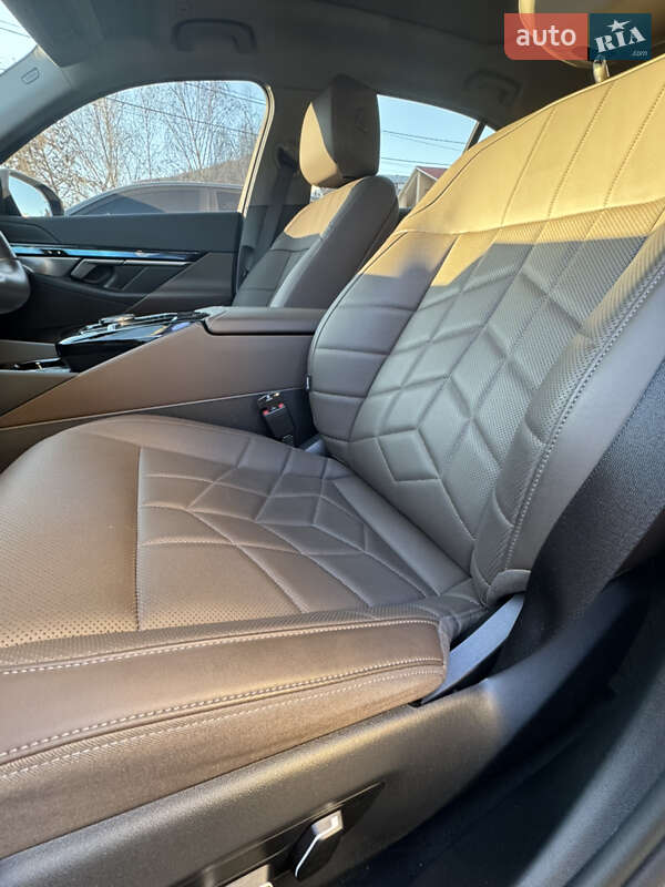 Седан BMW i5 2024 в Мукачево фото 11 Седан BMW i5 2024 в Мукачево