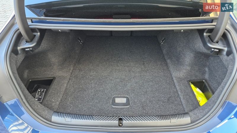 Седан BMW i5 2023 в Хмельницком