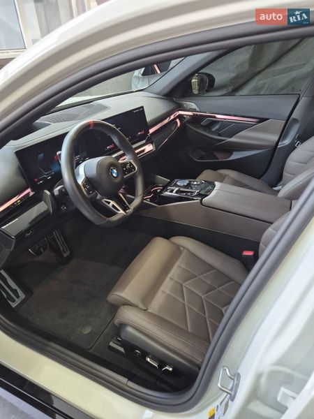 Седан BMW i5 2023 в Києві