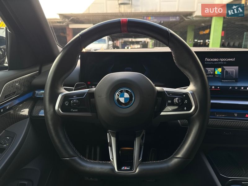 Седан BMW i5 2023 в Киеве