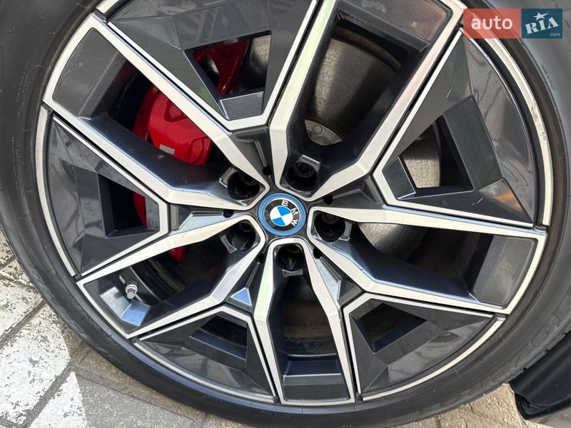 Седан BMW i5 2023 в Киеве