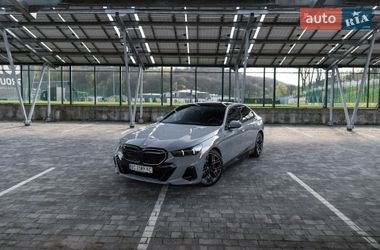 Седан BMW i5 2023 в Львові