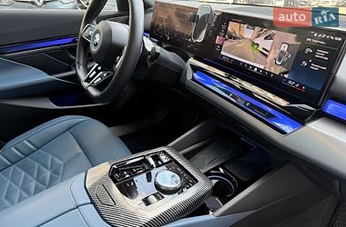 Седан BMW i5 2024 в Киеве